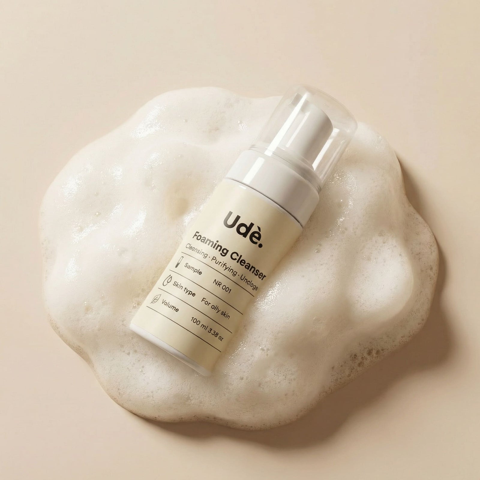 Ude Foaming Cleanser met schuim voor de vette huid